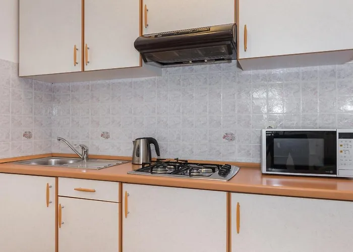 Guest house Adria 3*