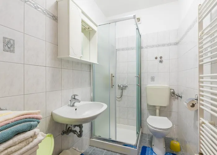 Adria Guest house 3*